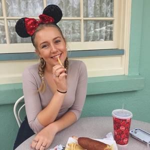 Meet your Posher, Kristin